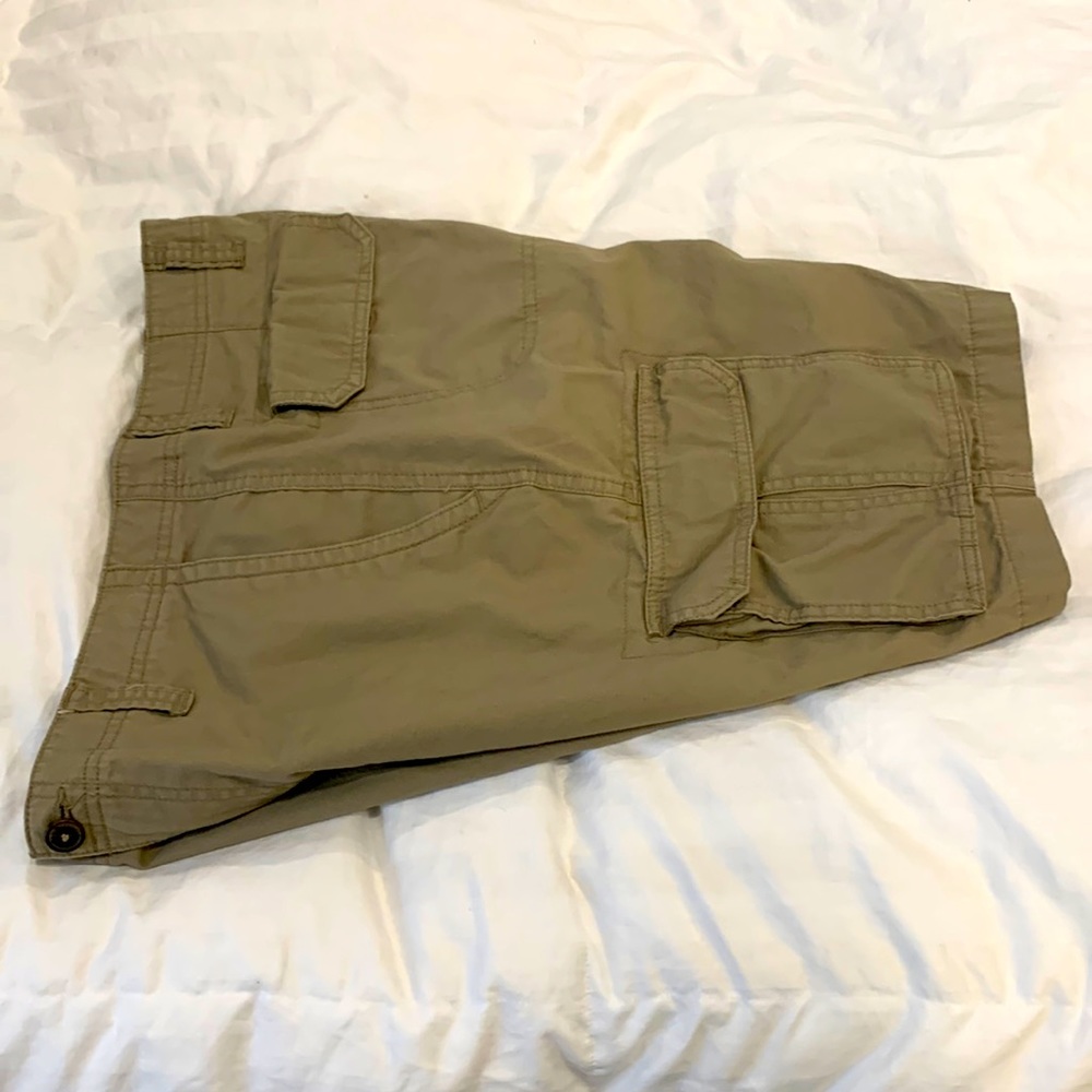 Magellan Khaki Cargo Shorts Size 32